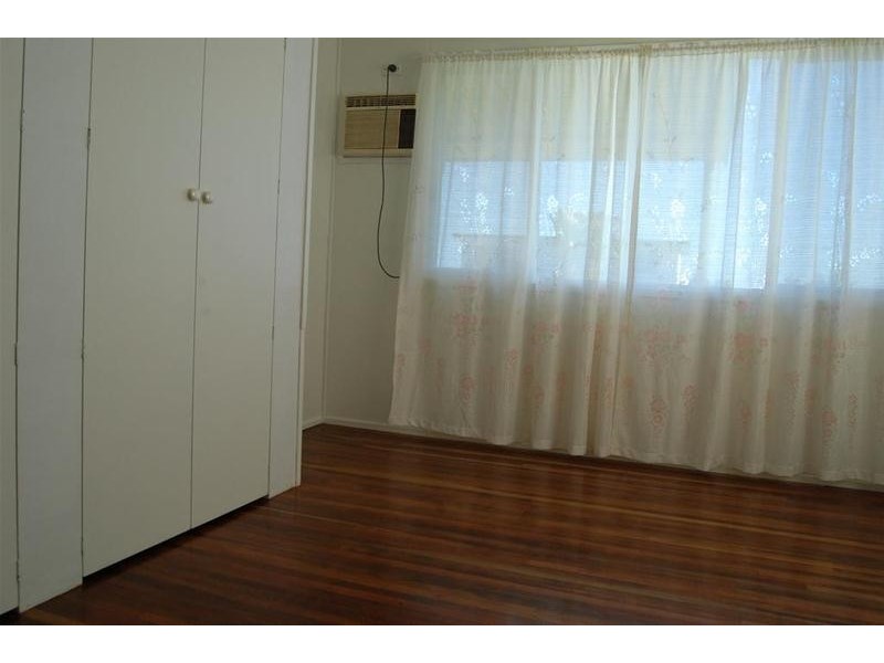 6 Ware Avenue, Sarina QLD 4737