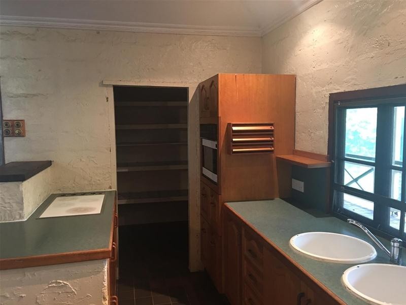 54 Edmunds Avenue, Hay Point QLD 4740