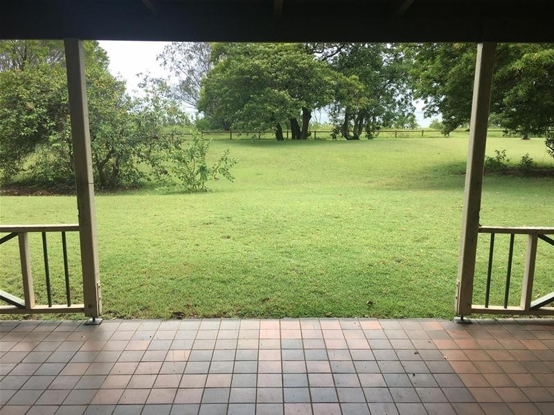 54 Edmunds Avenue, Hay Point QLD 4740