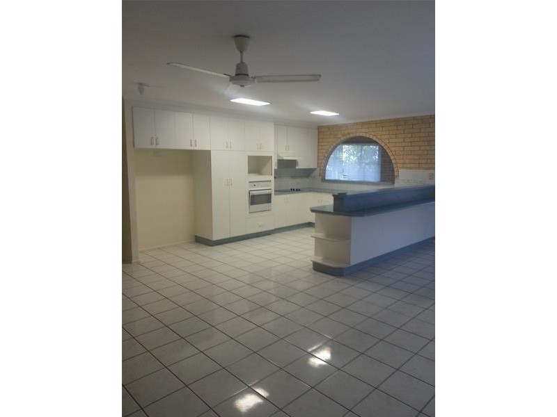 88 Edmunds Avenue, Hay Point QLD 4740