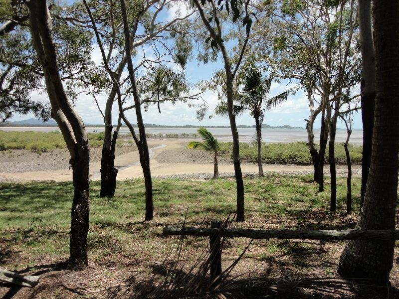 2 Blackwood Street, Slade Point QLD 4740