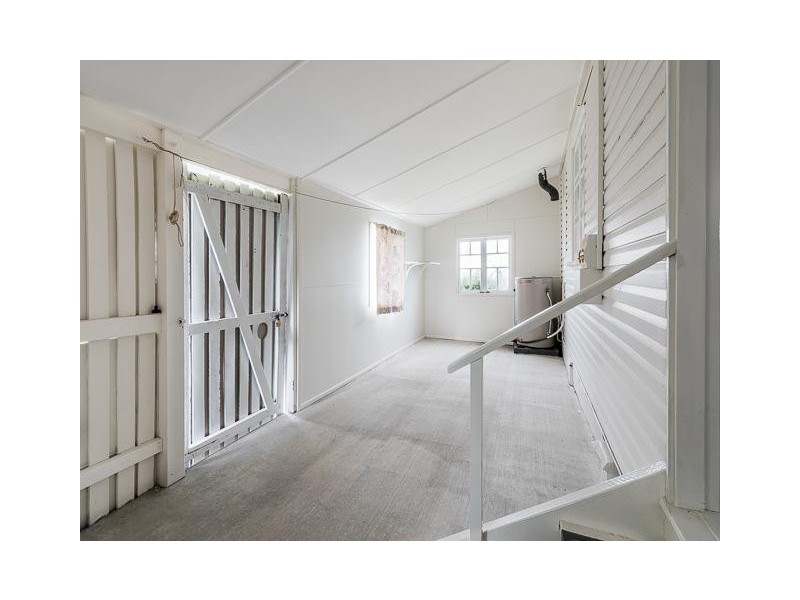 24 Edmonds Street, West Mackay QLD 4740