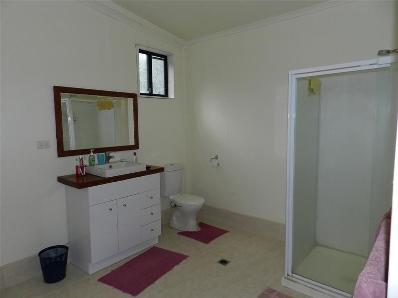 180 Middle Creek Road, Sarina QLD 4737