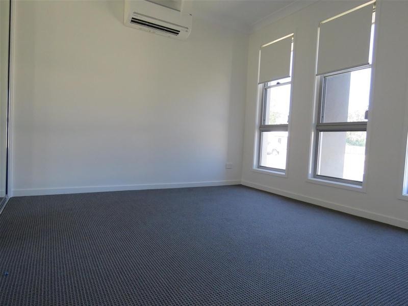 1/1 Elle Court, Armstrong Beach QLD 4737