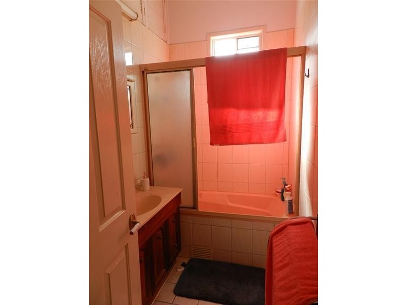 7 Brewers Road, Sarina QLD 4737