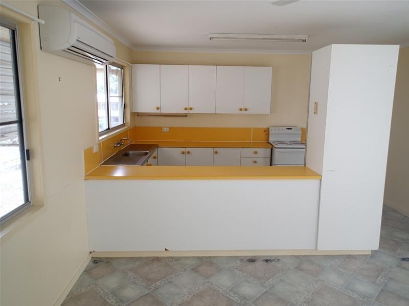 27 Langdon Street, Sarina QLD 4737