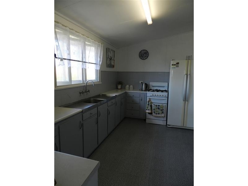 93449 Bruce Highway, Rosella QLD 4740