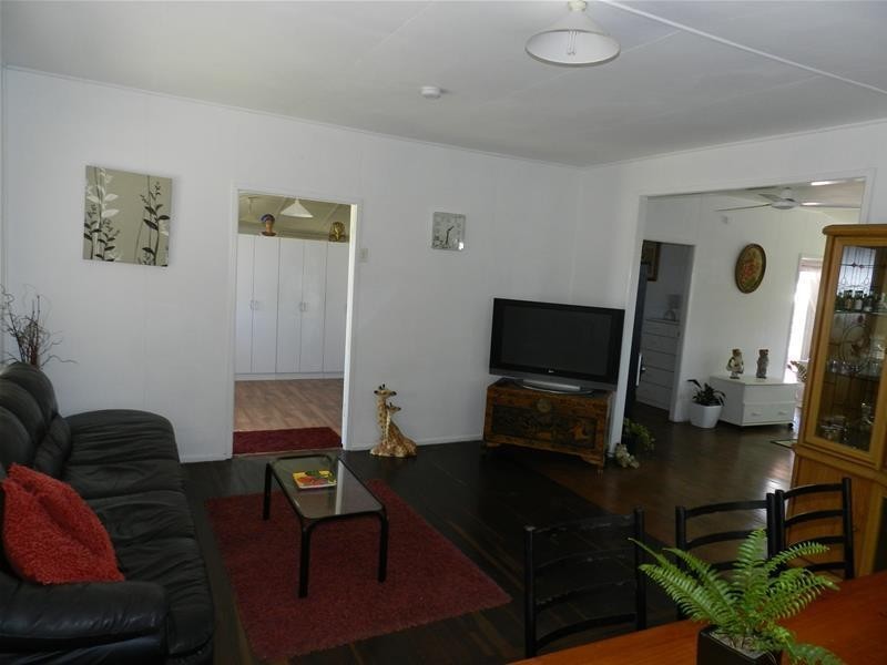 93449 Bruce Highway, Rosella QLD 4740