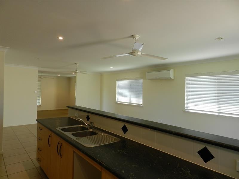 18 Swan Street, Armstrong Beach QLD 4737