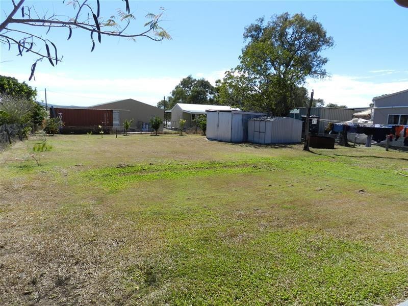 10 Arthur Street, St Lawrence QLD 4707