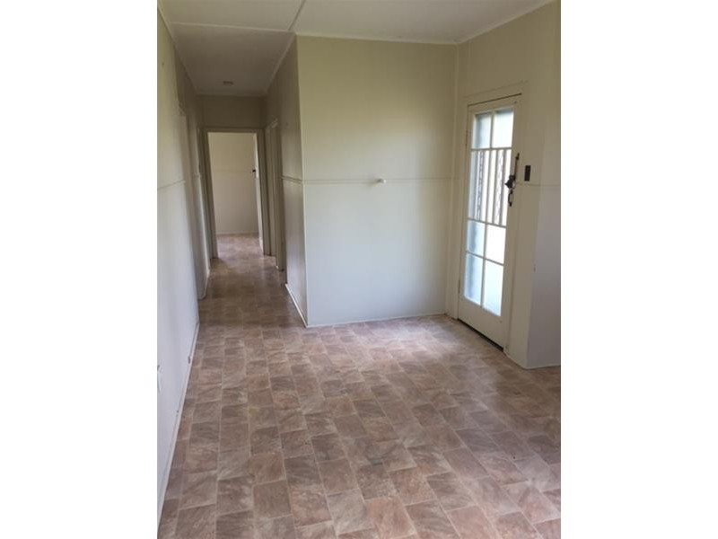 389 Shakespeare Street, West Mackay QLD 4740