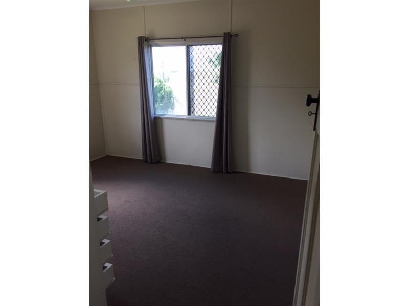 389 Shakespeare Street, West Mackay QLD 4740