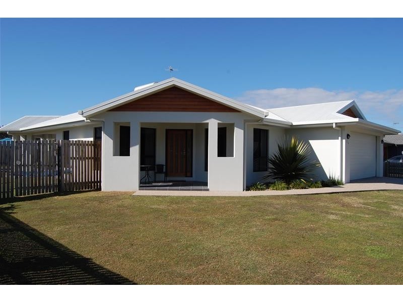 24 Swan Street, Armstrong Beach QLD 4737