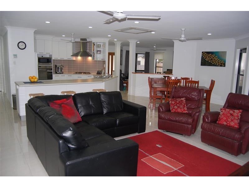 24 Swan Street, Armstrong Beach QLD 4737