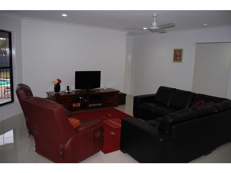 24 Swan Street, Armstrong Beach QLD 4737