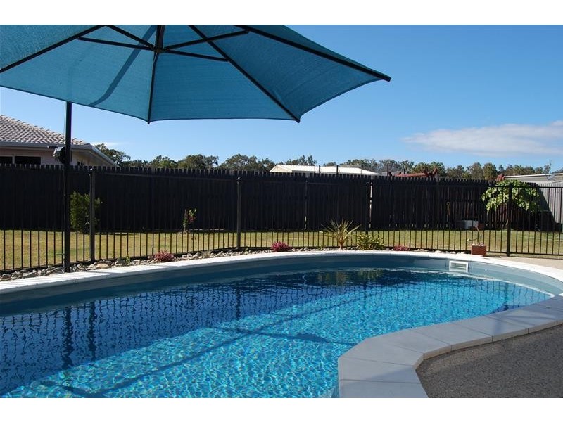 24 Swan Street, Armstrong Beach QLD 4737