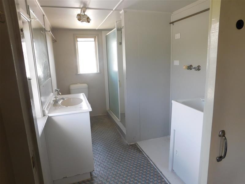 8 Knobel Street, North Mackay QLD 4740