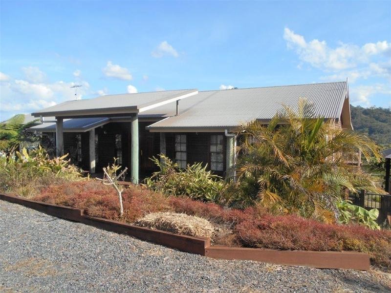 25 Cummings Street, Eungella QLD 4757
