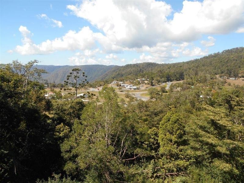 25 Cummings Street, Eungella QLD 4757