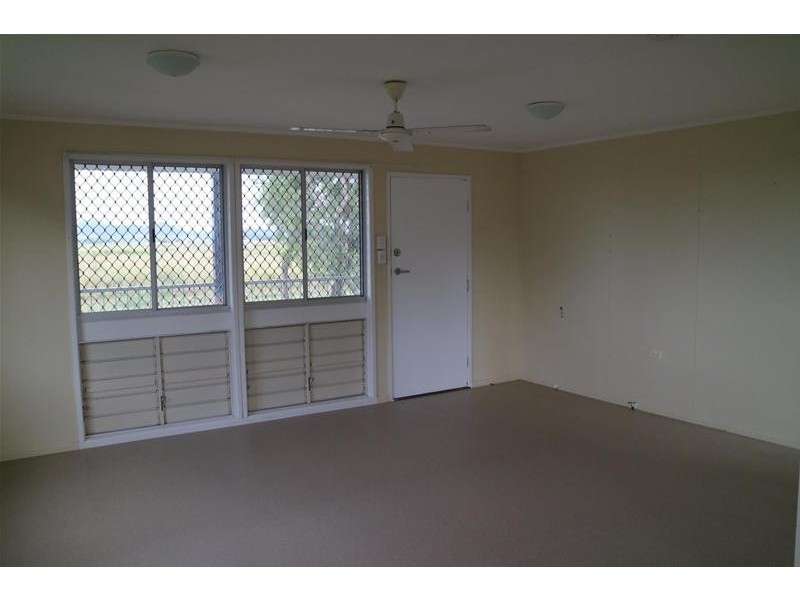 11 Mary Street, Mirani QLD 4754