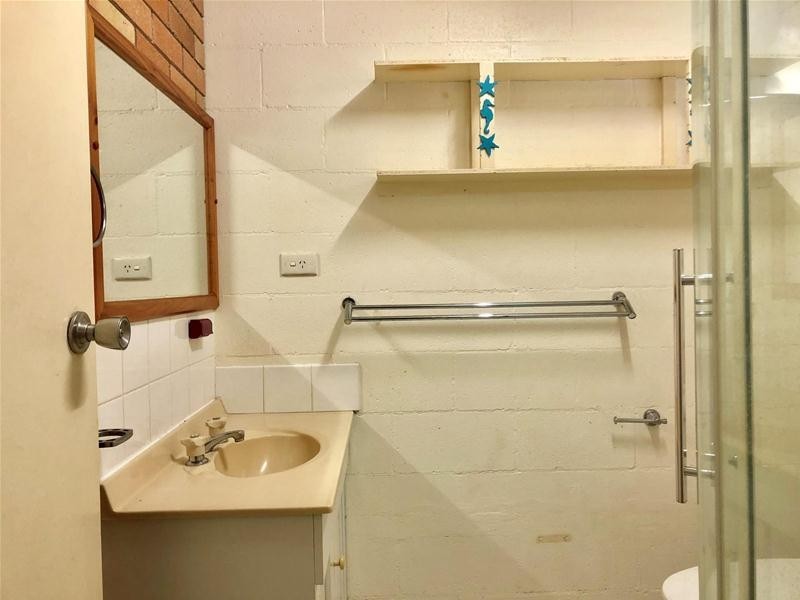 2/37 Edmonds Street, Bucasia QLD 4750