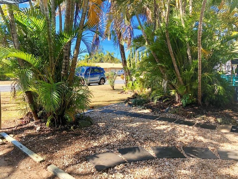 2/37 Edmonds Street, Bucasia QLD 4750