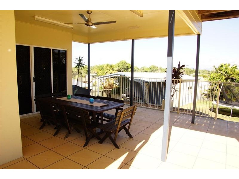 28 Hackett Court, Campwin Beach QLD 4737