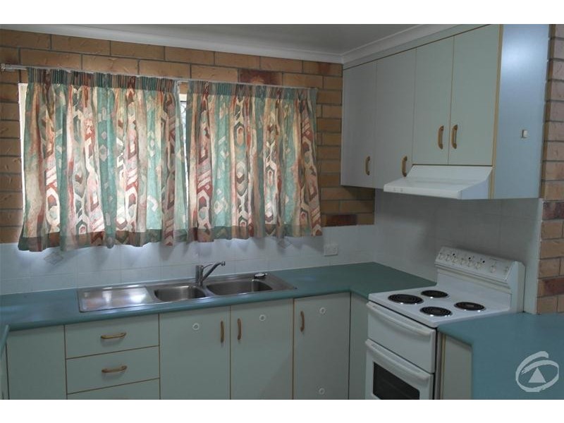 4/12 East Street, Sarina QLD 4737