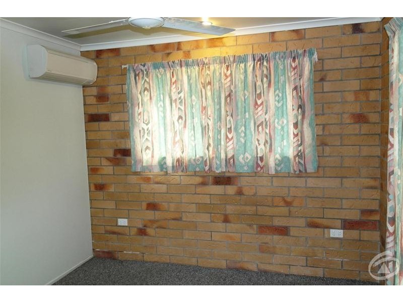 4/12 East Street, Sarina QLD 4737