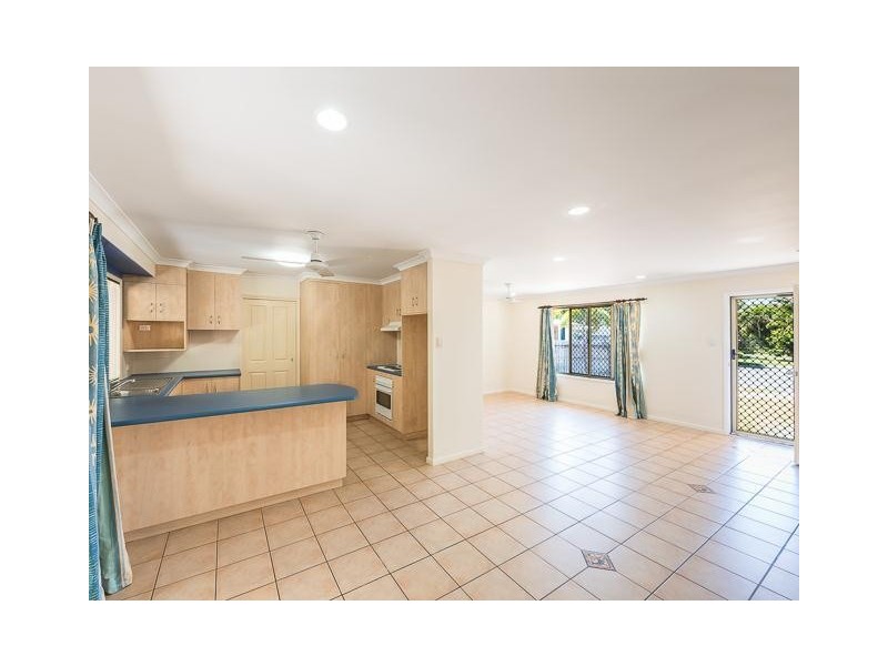 17 Seabreeze Court, Slade Point QLD 4740