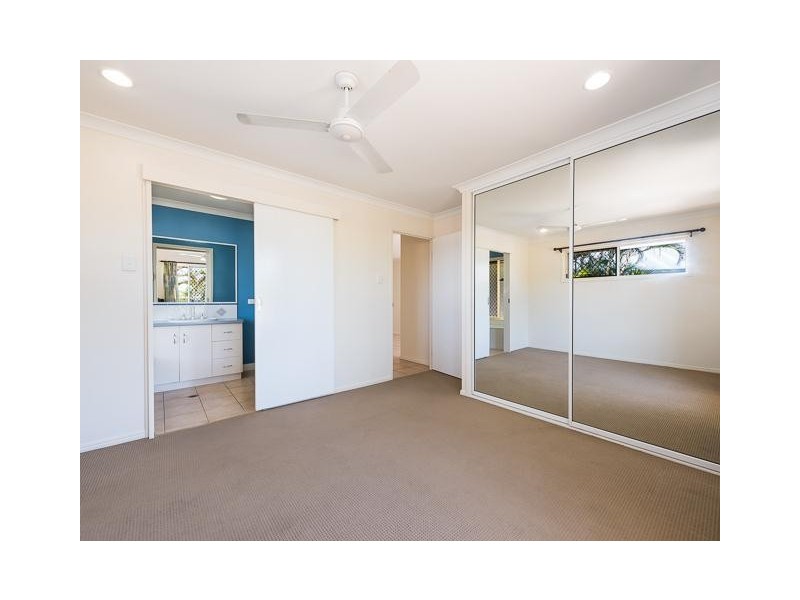 17 Seabreeze Court, Slade Point QLD 4740