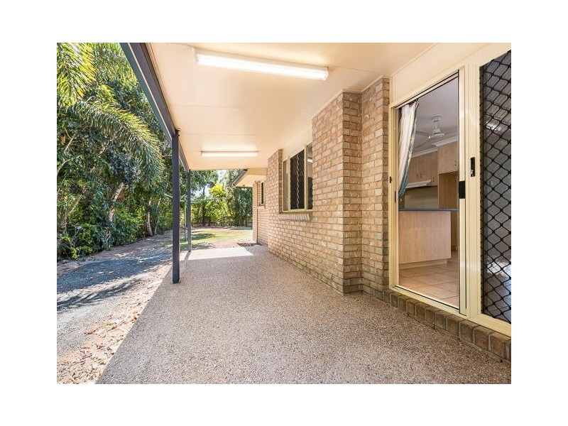 17 Seabreeze Court, Slade Point QLD 4740