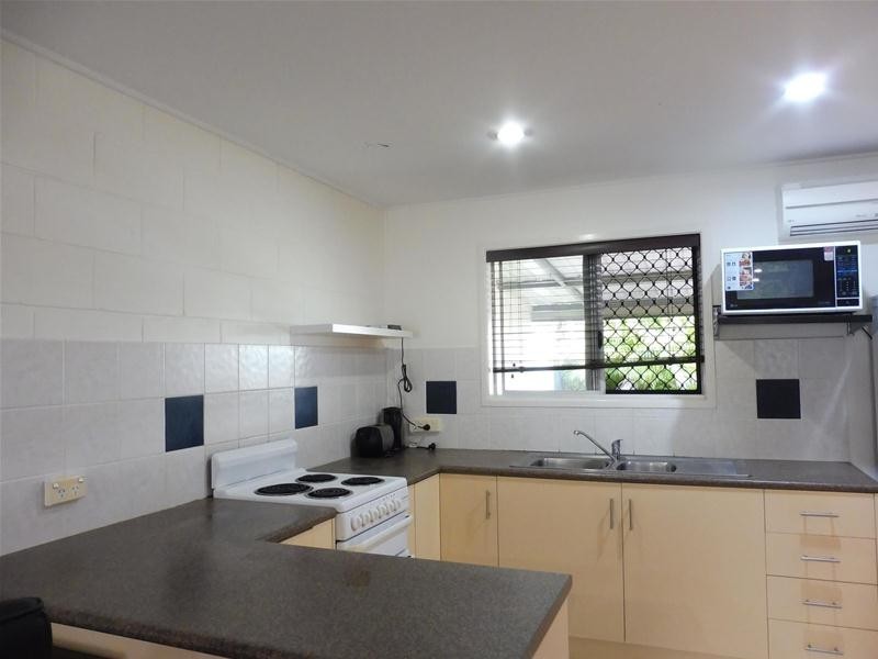 2/3 Amanda Drive, Andergrove QLD 4740