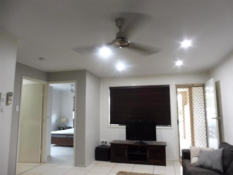 2/3 Amanda Drive, Andergrove QLD 4740