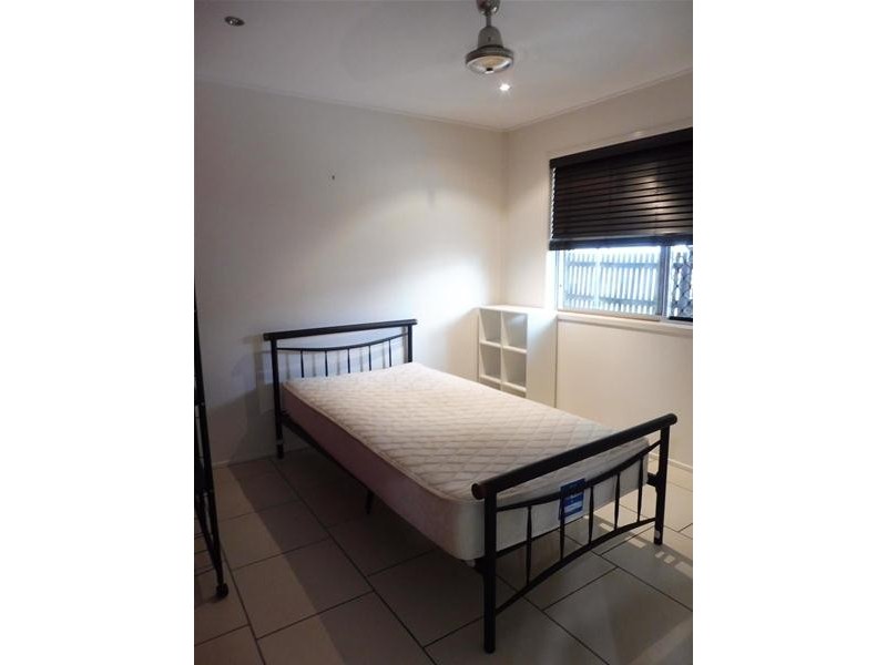 2/3 Amanda Drive, Andergrove QLD 4740