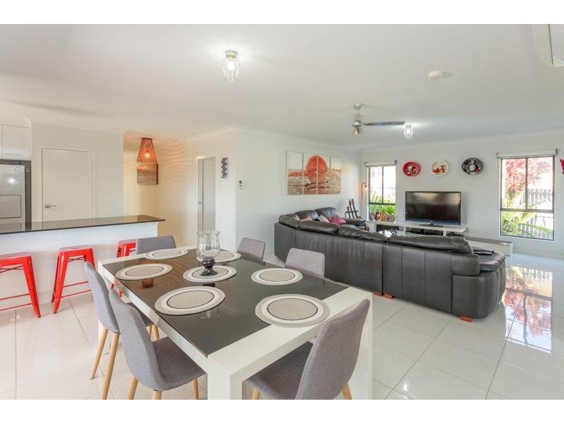 16 Wilcox Street, Eimeo QLD 4740