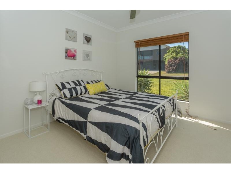 16 Wilcox Street, Eimeo QLD 4740