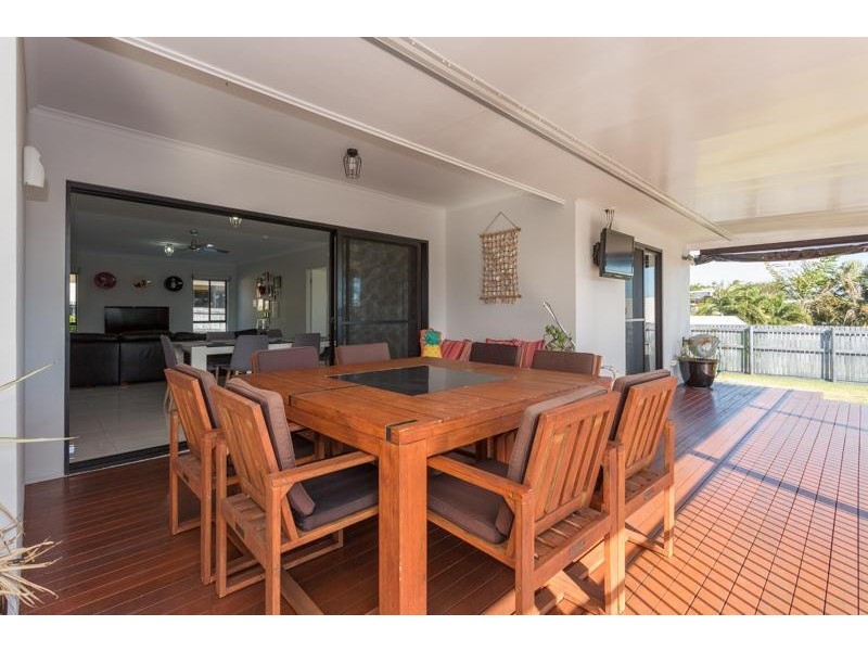 16 Wilcox Street, Eimeo QLD 4740