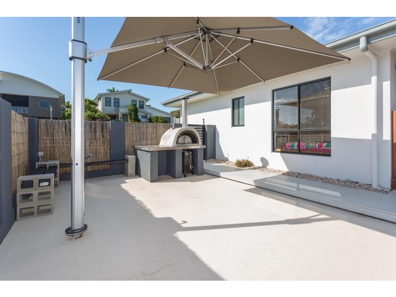 16 Wilcox Street, Eimeo QLD 4740