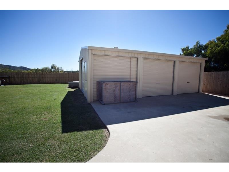 12 Morris Street, Campwin Beach QLD 4737