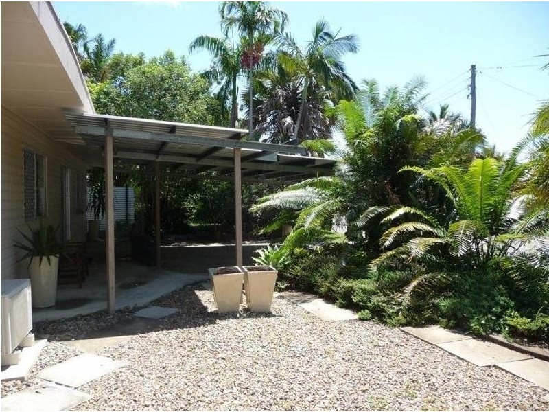 10 Jansen Street, Slade Point QLD 4740