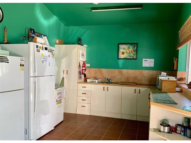 81 Colonial Drive, Clairview QLD 4741