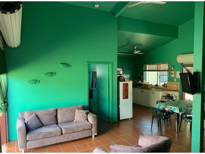 81 Colonial Drive, Clairview QLD 4741