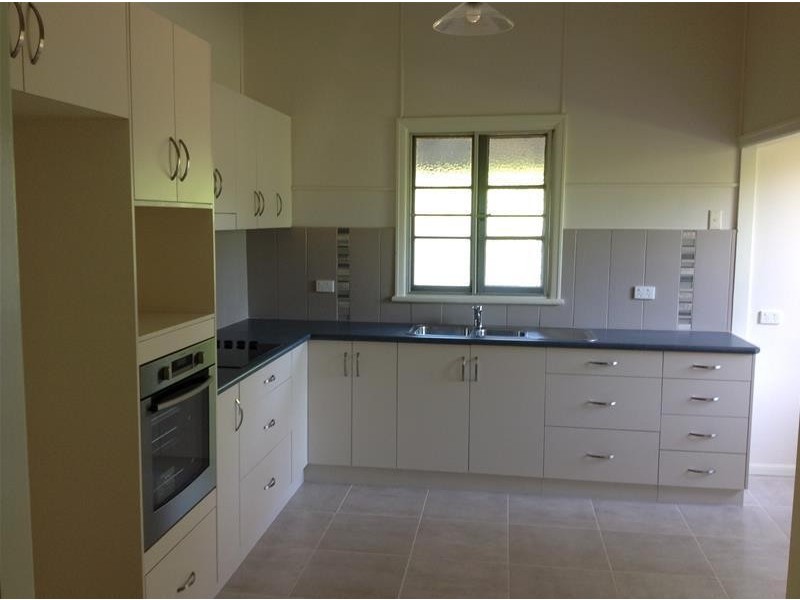 246 West Plane Creek Road, Sarina QLD 4737