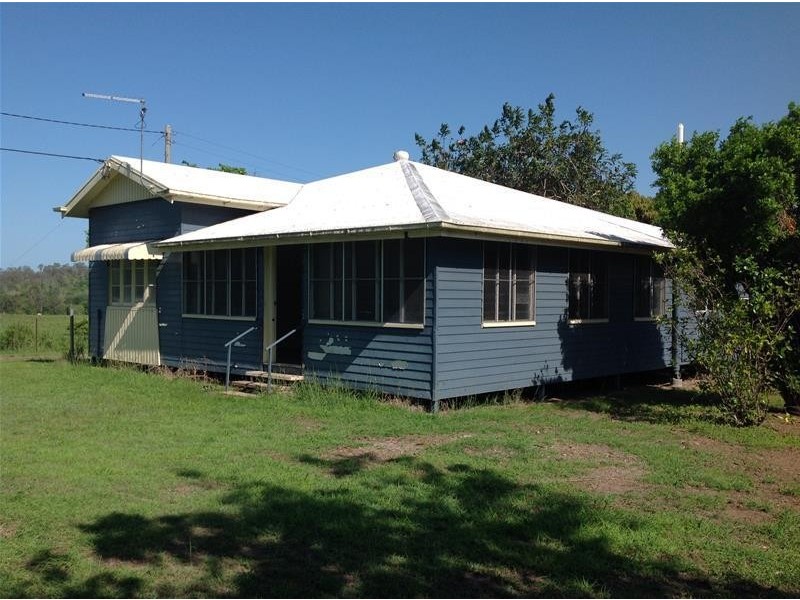 246 West Plane Creek Road, Sarina QLD 4737