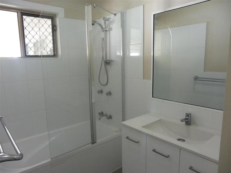 6 Kristy Crescent, Eimeo QLD 4740