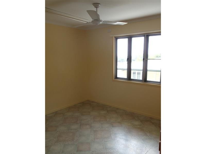 27 Langdon Street, Sarina QLD 4737