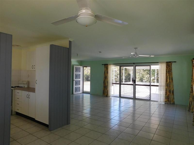 41 Crescent Street, Armstrong Beach QLD 4737