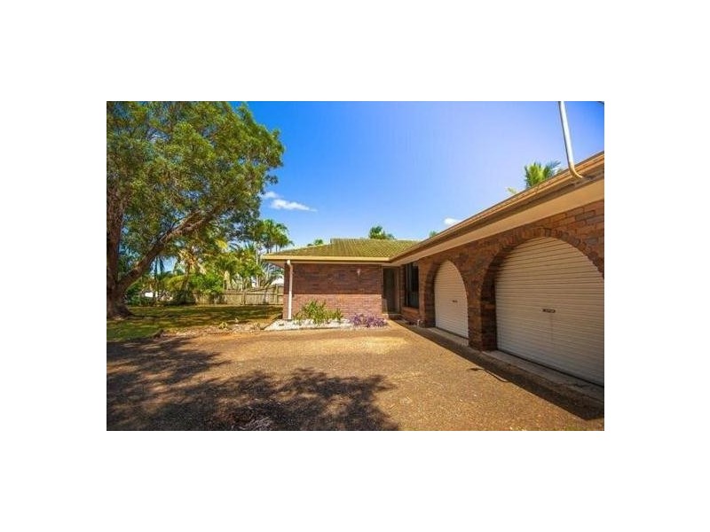 20 Coral Drive, Blacks Beach QLD 4740