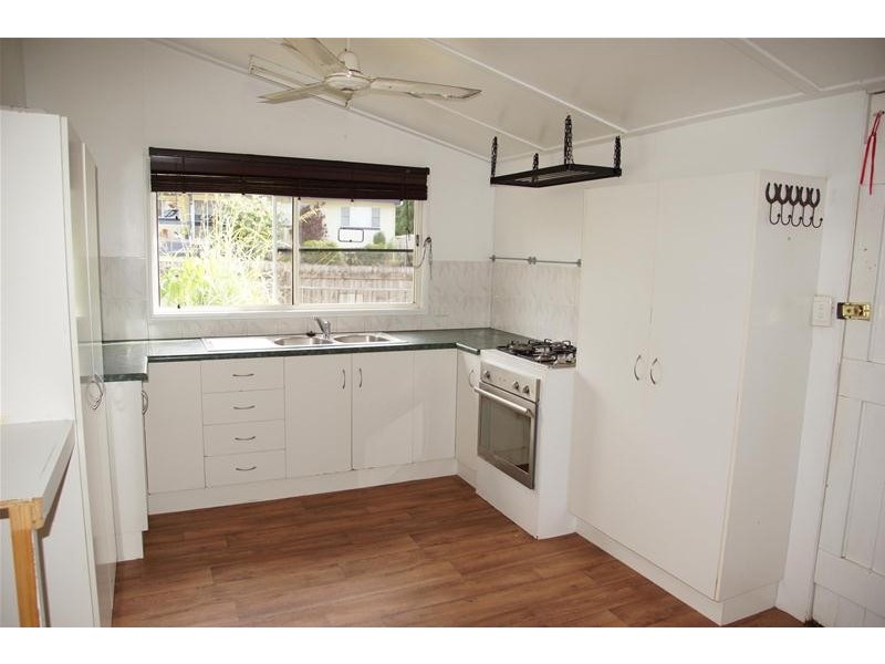 26 Leslie Street, Sarina QLD 4737